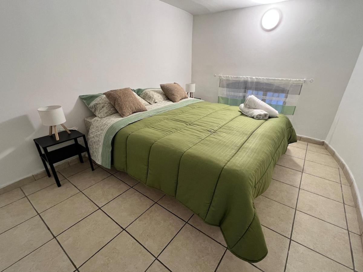 Casa vacanze Catania,sicilia,barcaioli Home2 Aeroporto di Catania Fontana Rossa